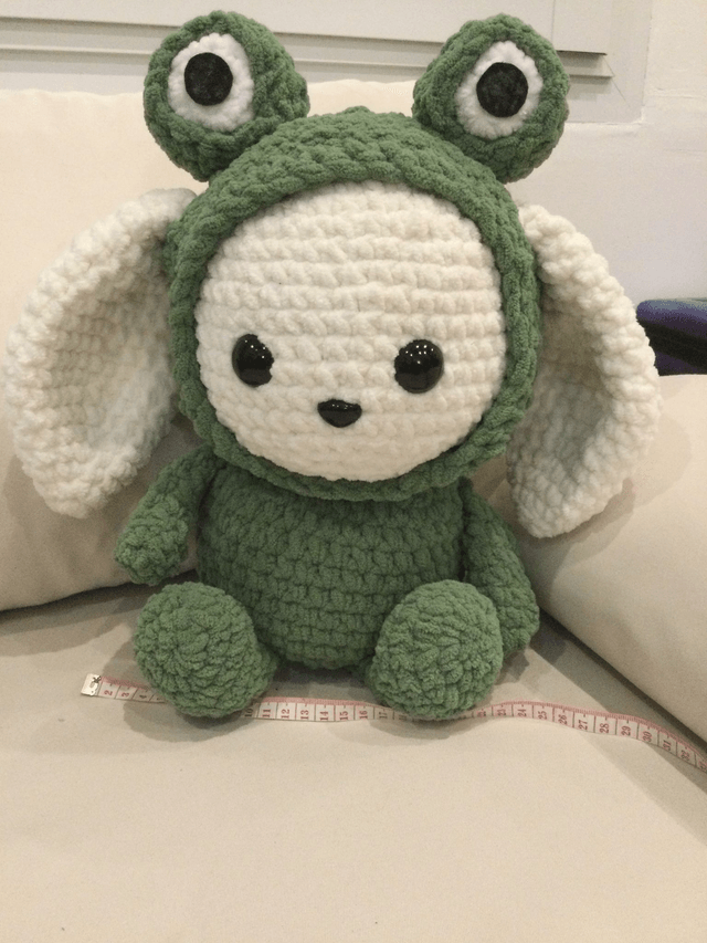 XXL "Le lapin costumé"